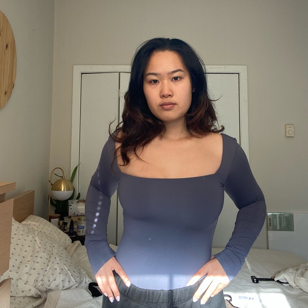 Aritzia blue bodysuit/ top. Size M. New
